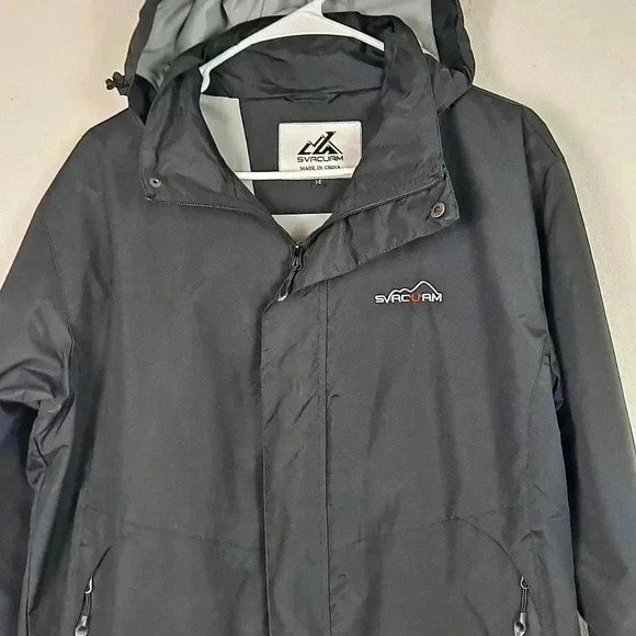 SVACUAM Lightweight Jacket Size Medium - Picture 2 of 9